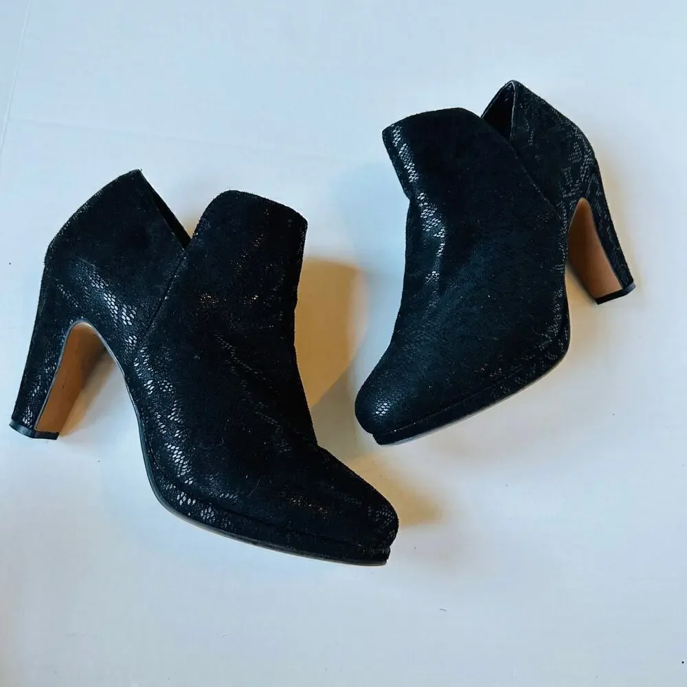 Giada Women's Black Textured Ankle Booties Size 9 Chic High Heel Style